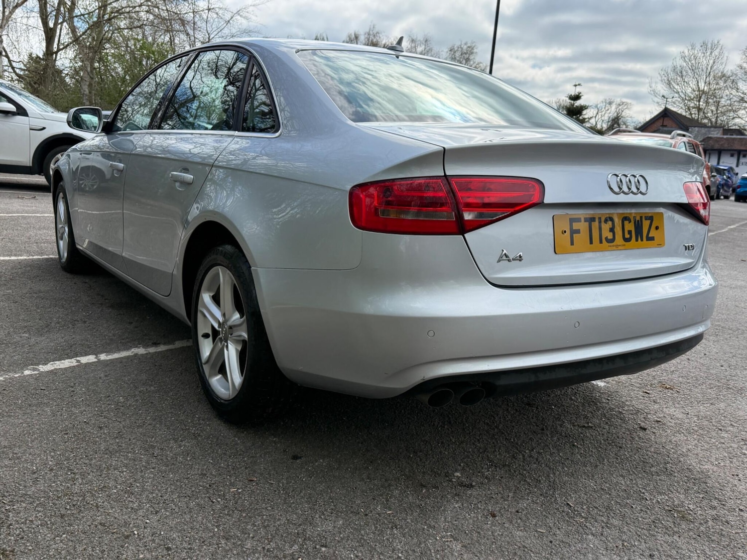 Used Audi A4 2013 for sale - 78116576: Photo 4