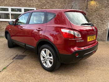 Used Nissan Qashqai 2010 for sale - 75931893: Photo