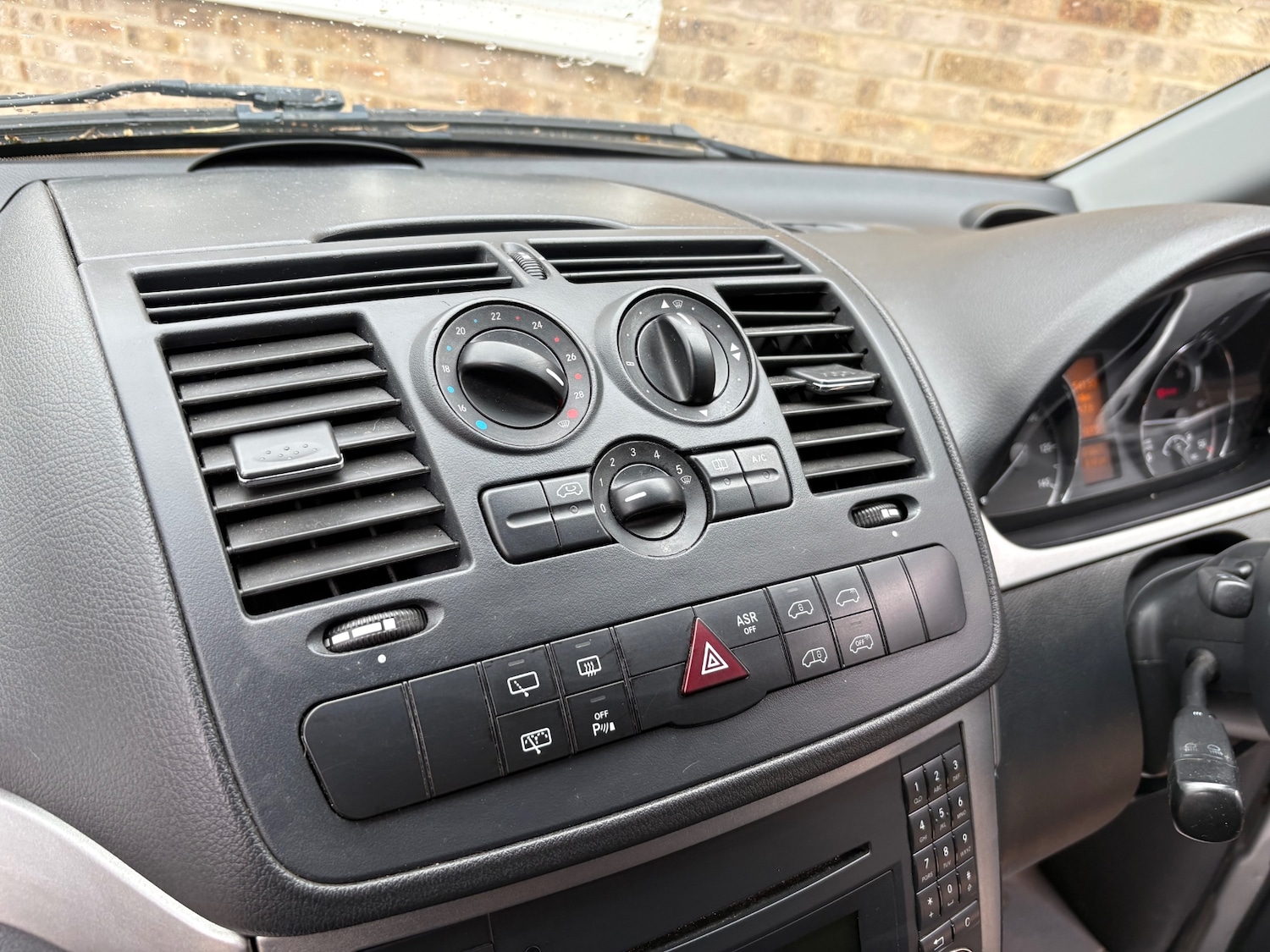 Used Mercedes-Benz Vito 2014 for sale - 77851512: Photo 15