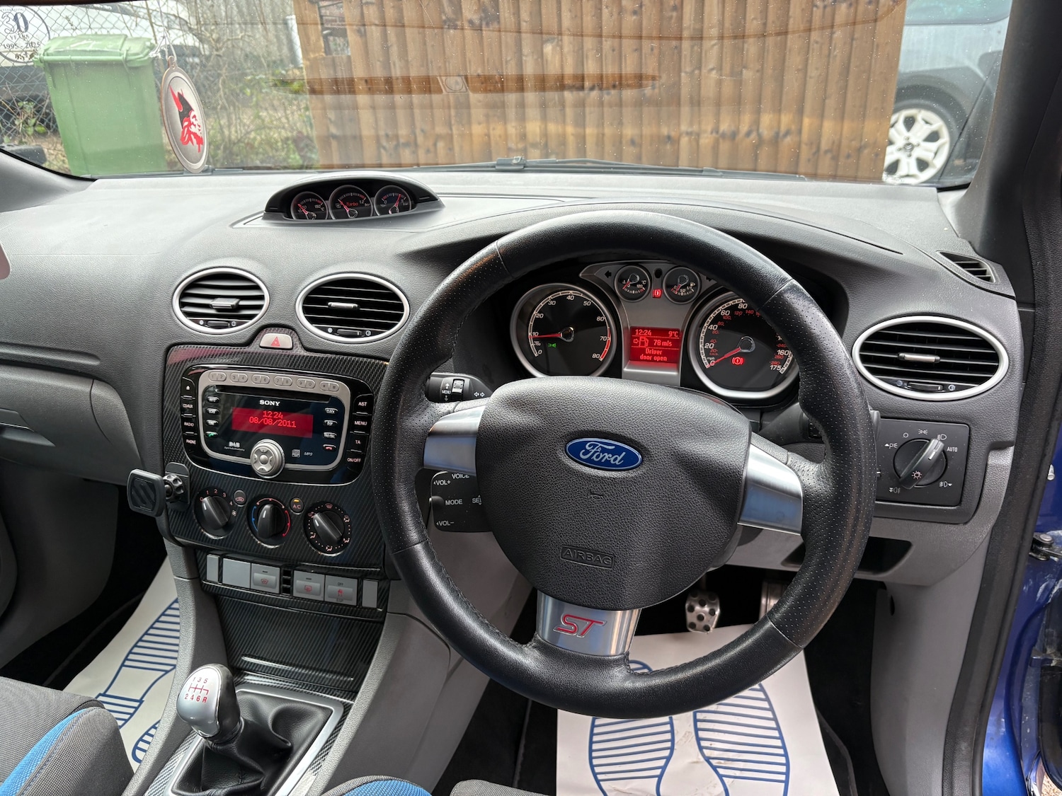 Used Ford Focus 2010 for sale - 77237271: Photo 14