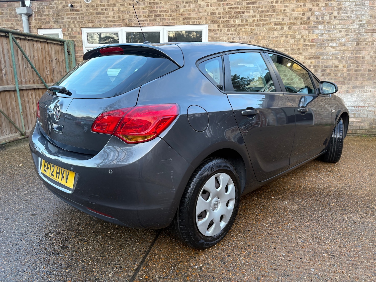 Used Vauxhall Astra 2012 for sale - 76968446: Photo 3