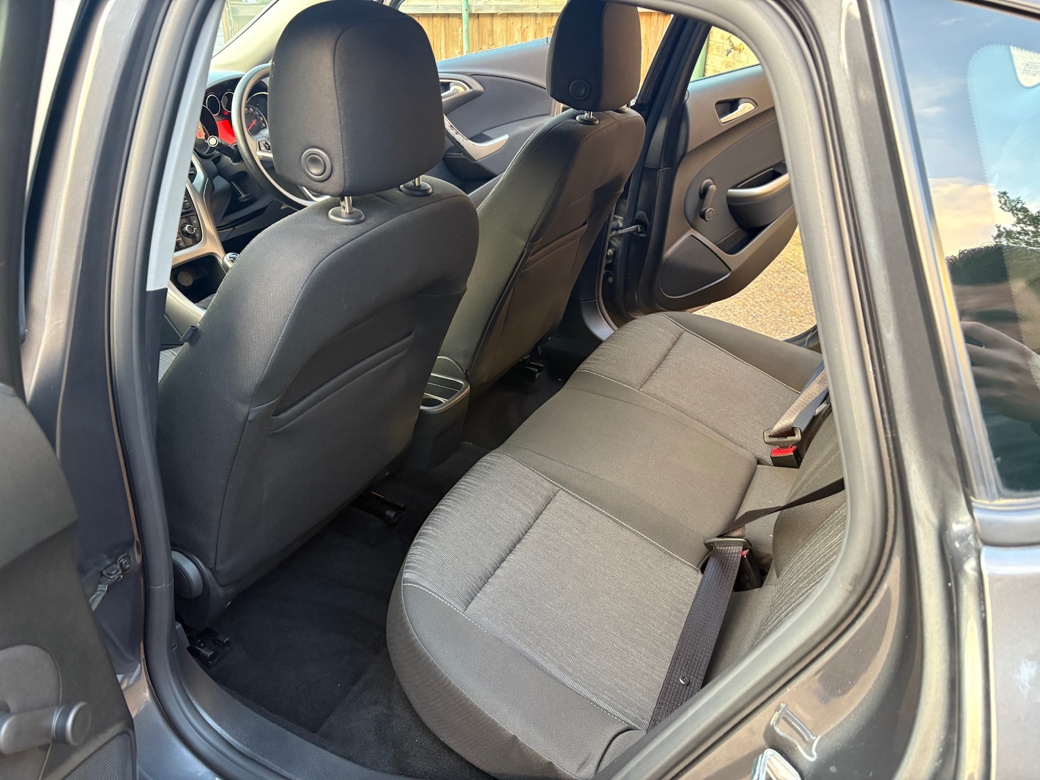 Used Vauxhall Astra 2012 for sale - 76968446: Photo 9