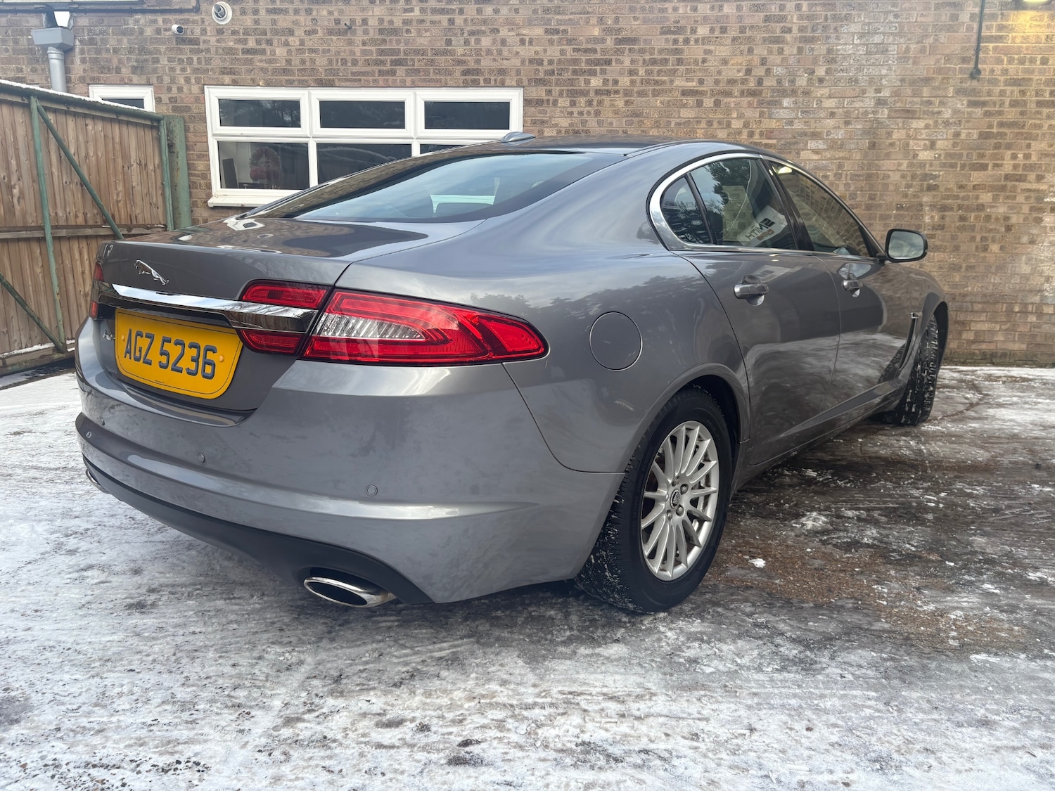 Used Jaguar XF 2012 for sale - 77118843: Photo 4