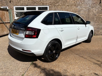 Used Skoda Rapid Spaceback 2015 for sale - 75763242: Photo
