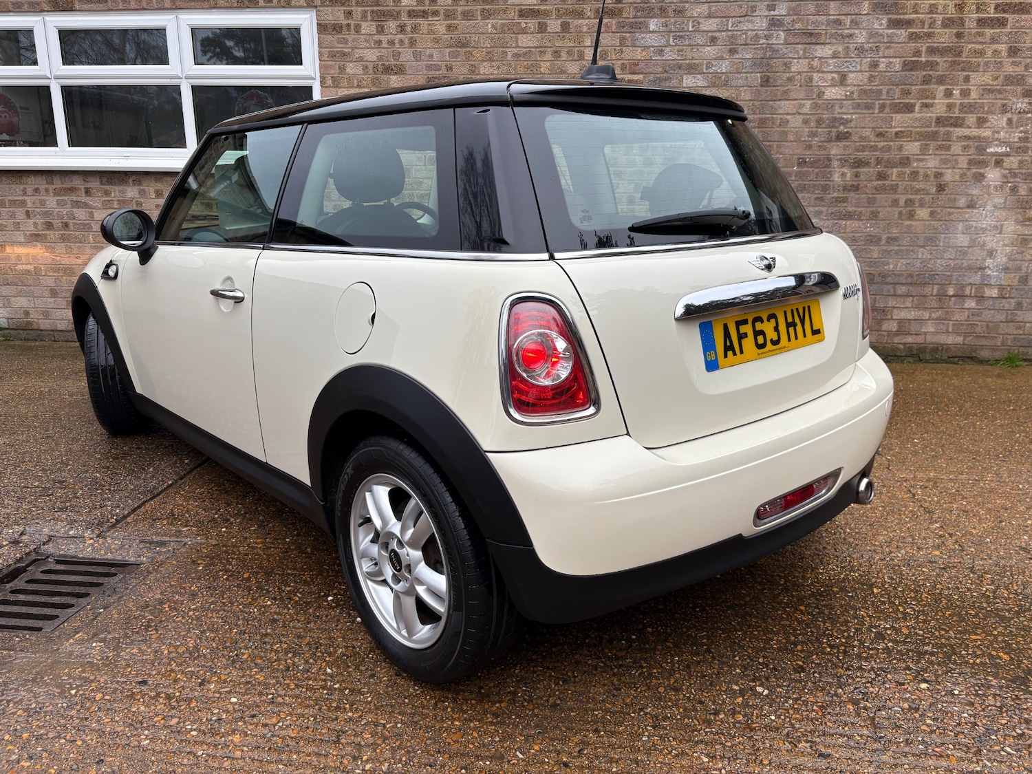 Used MINI Hatch 2013 for sale - 76968439: Photo 4