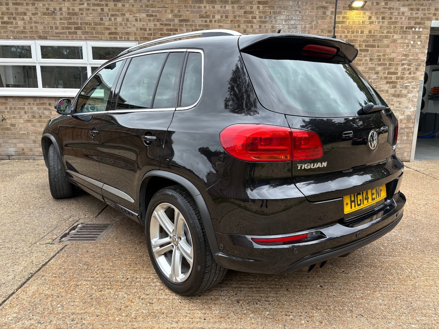 Used Volkswagen Tiguan 2014 for sale - 76171357: Photo 3