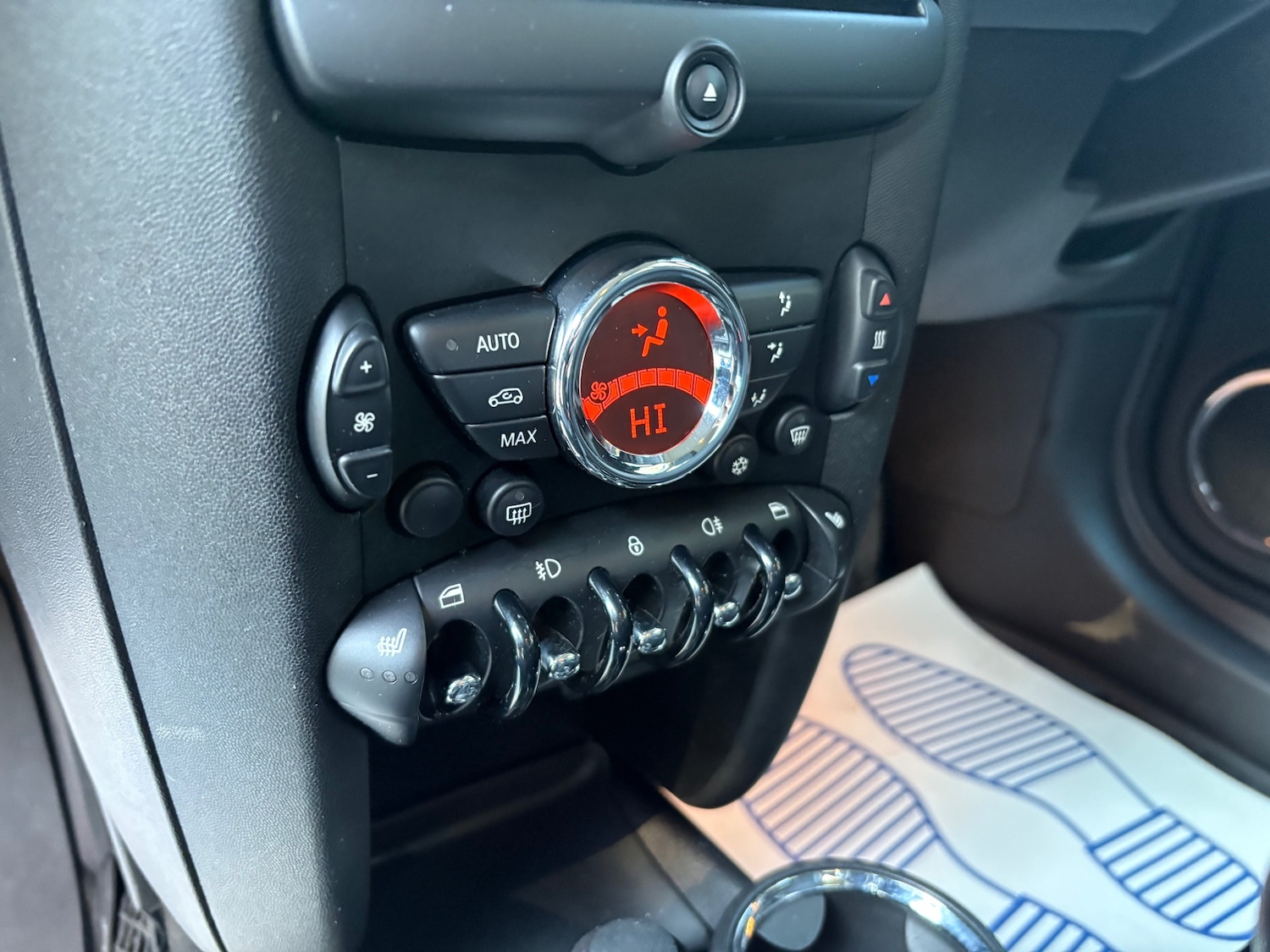 Used MINI Hatch 2011 for sale - 76640465: Photo 13