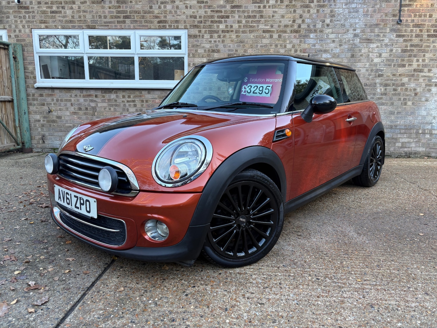 Used MINI Hatch 2011 for sale - 76640465: Photo 2