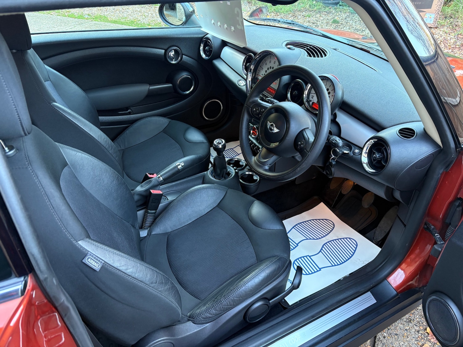 Used MINI Hatch 2011 for sale - 76640465: Photo 8