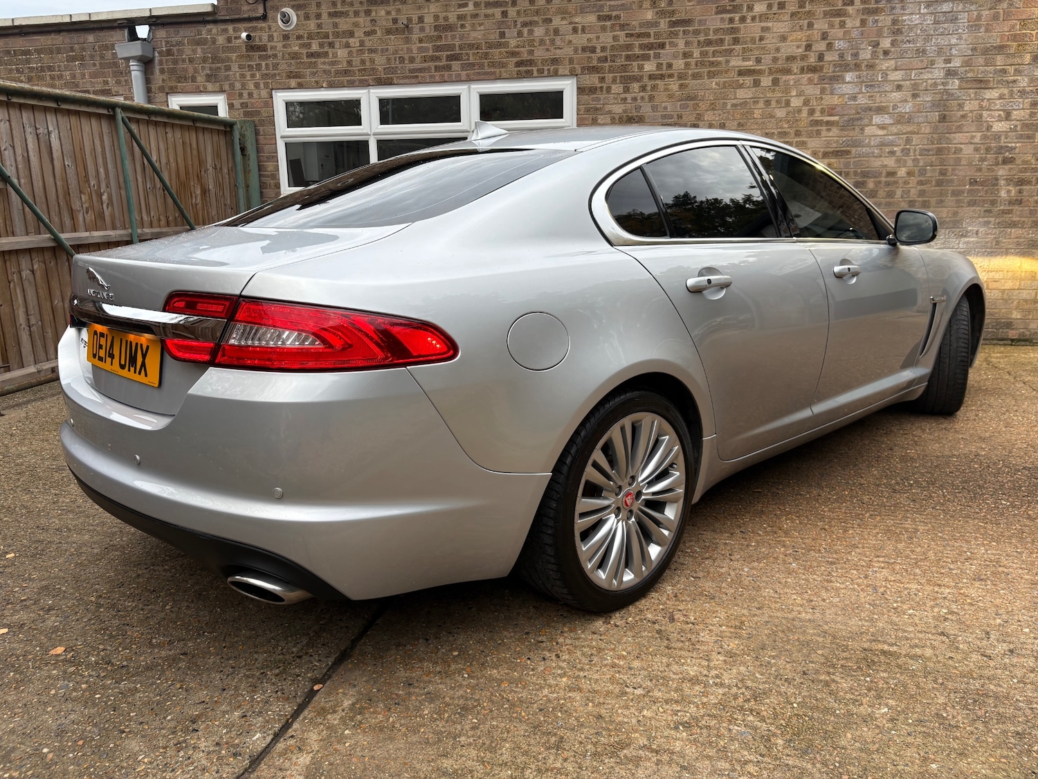 Used Jaguar XF 2014 for sale - 76483269: Photo 4