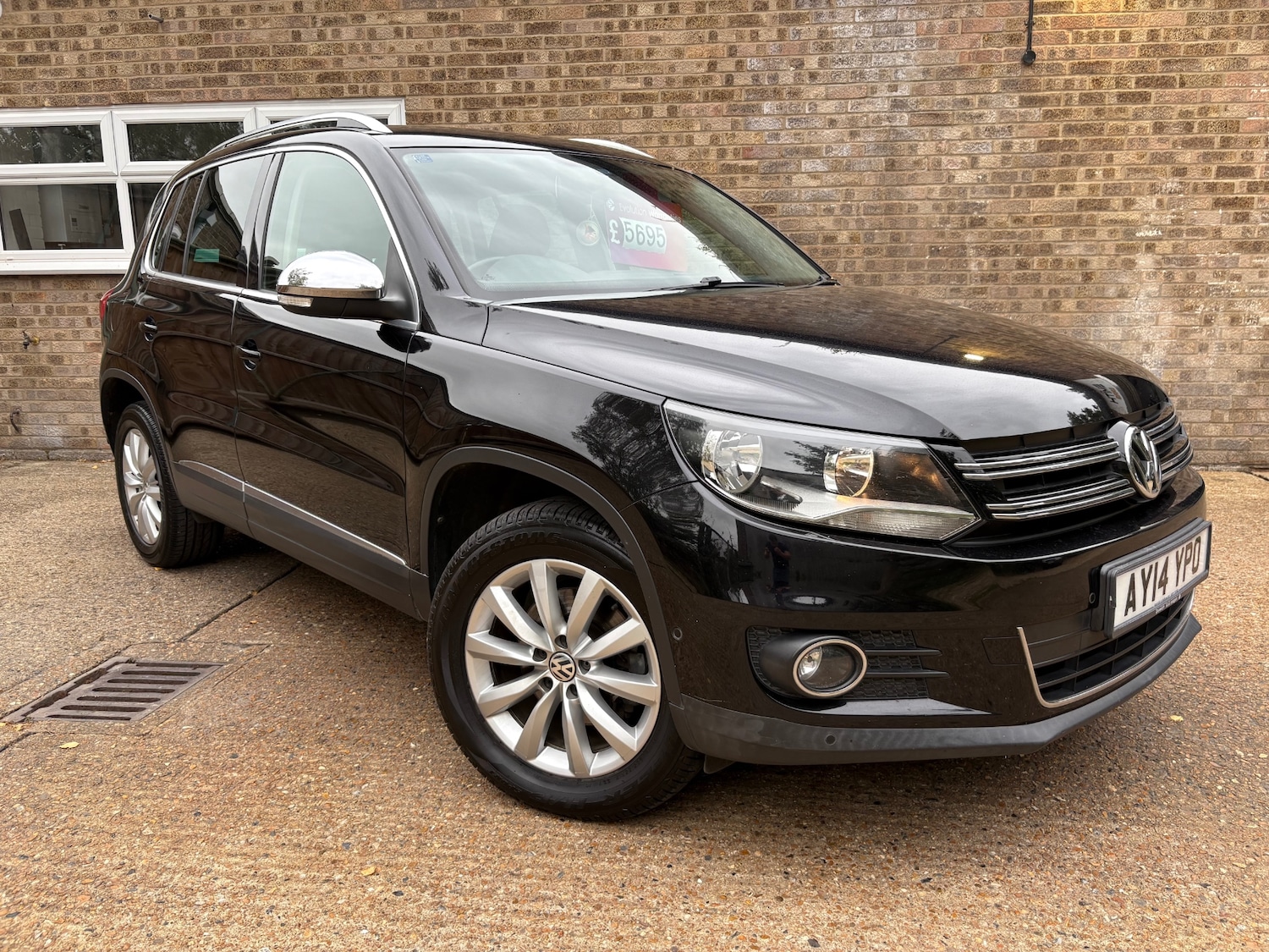 Used Volkswagen Tiguan 2014 for sale - 76194689: Photo 1