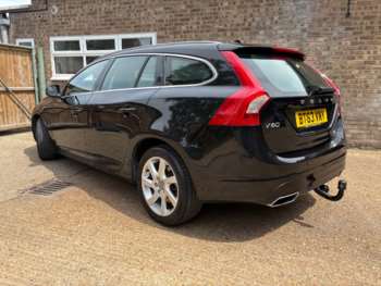 Used Volvo V60 2014 for sale - 75036525: Photo