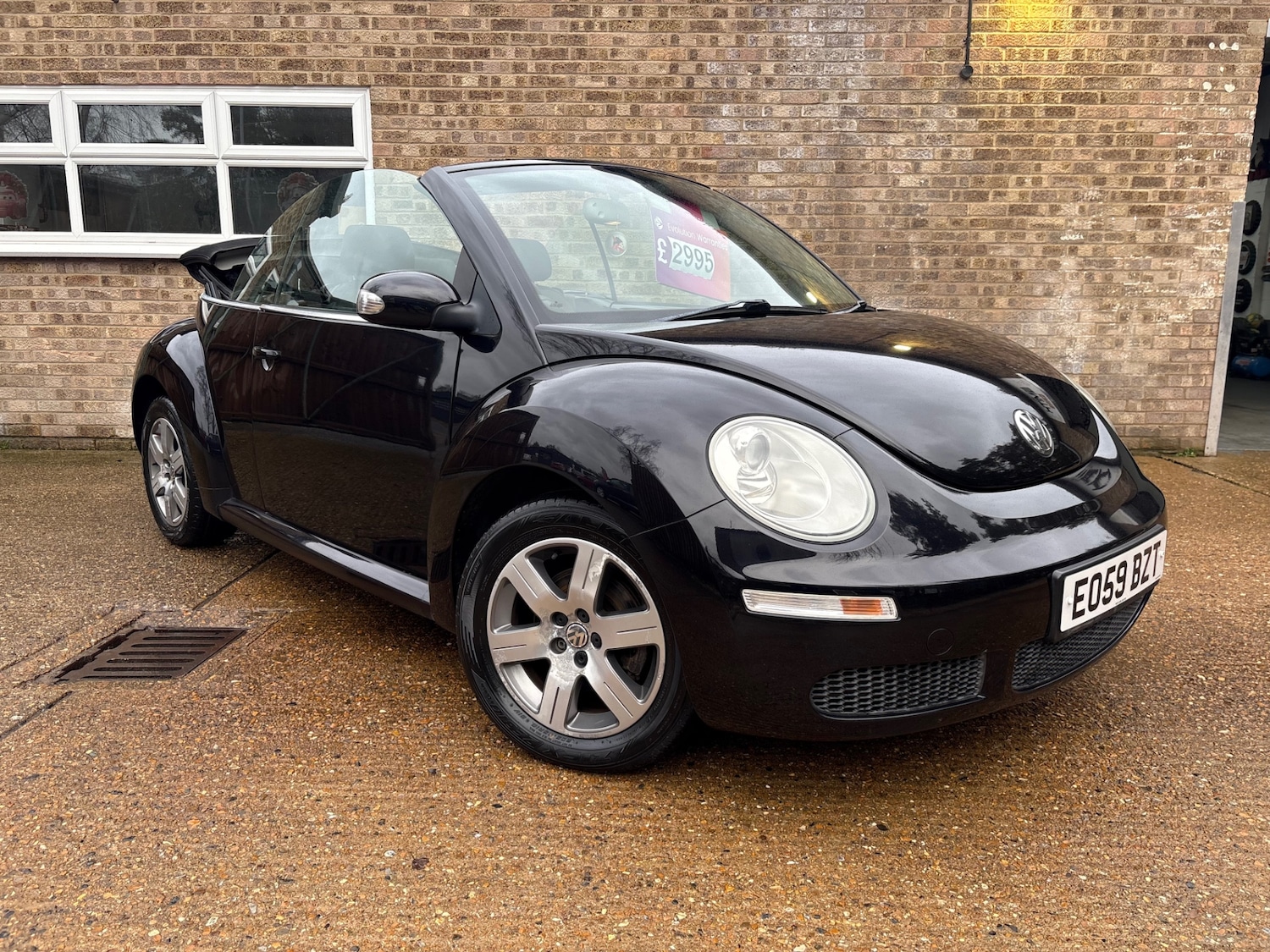 Used Volkswagen Beetle 2009 for sale - 77277561: Photo 1
