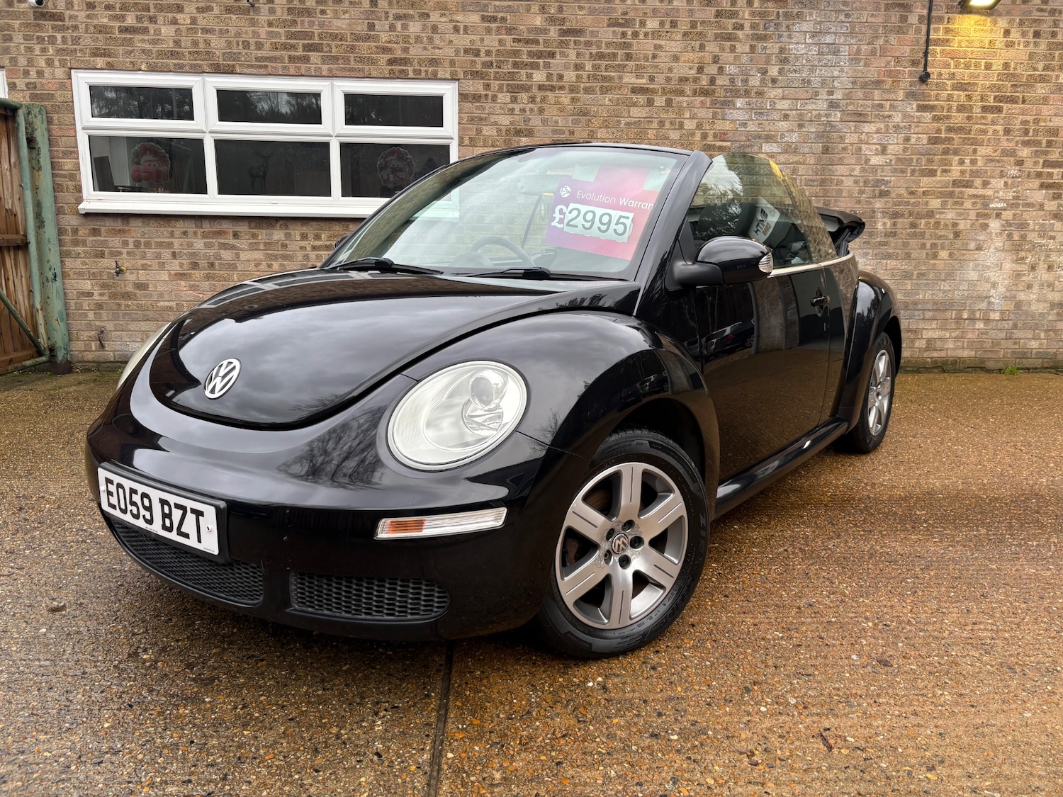 Used Volkswagen Beetle 2009 for sale - 77277561: Photo 2