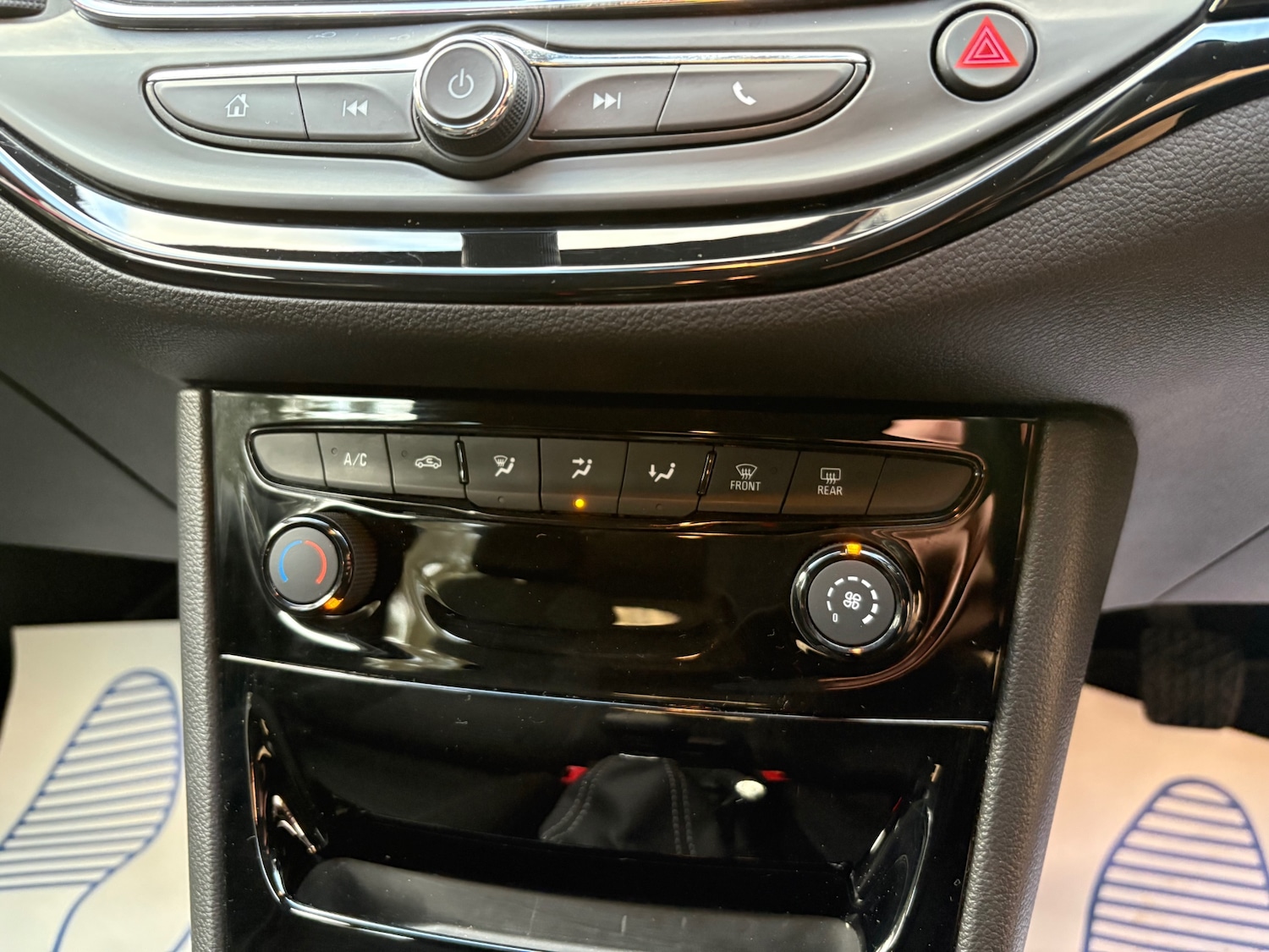 Used Vauxhall Astra 2018 for sale - 76682671: Photo 14