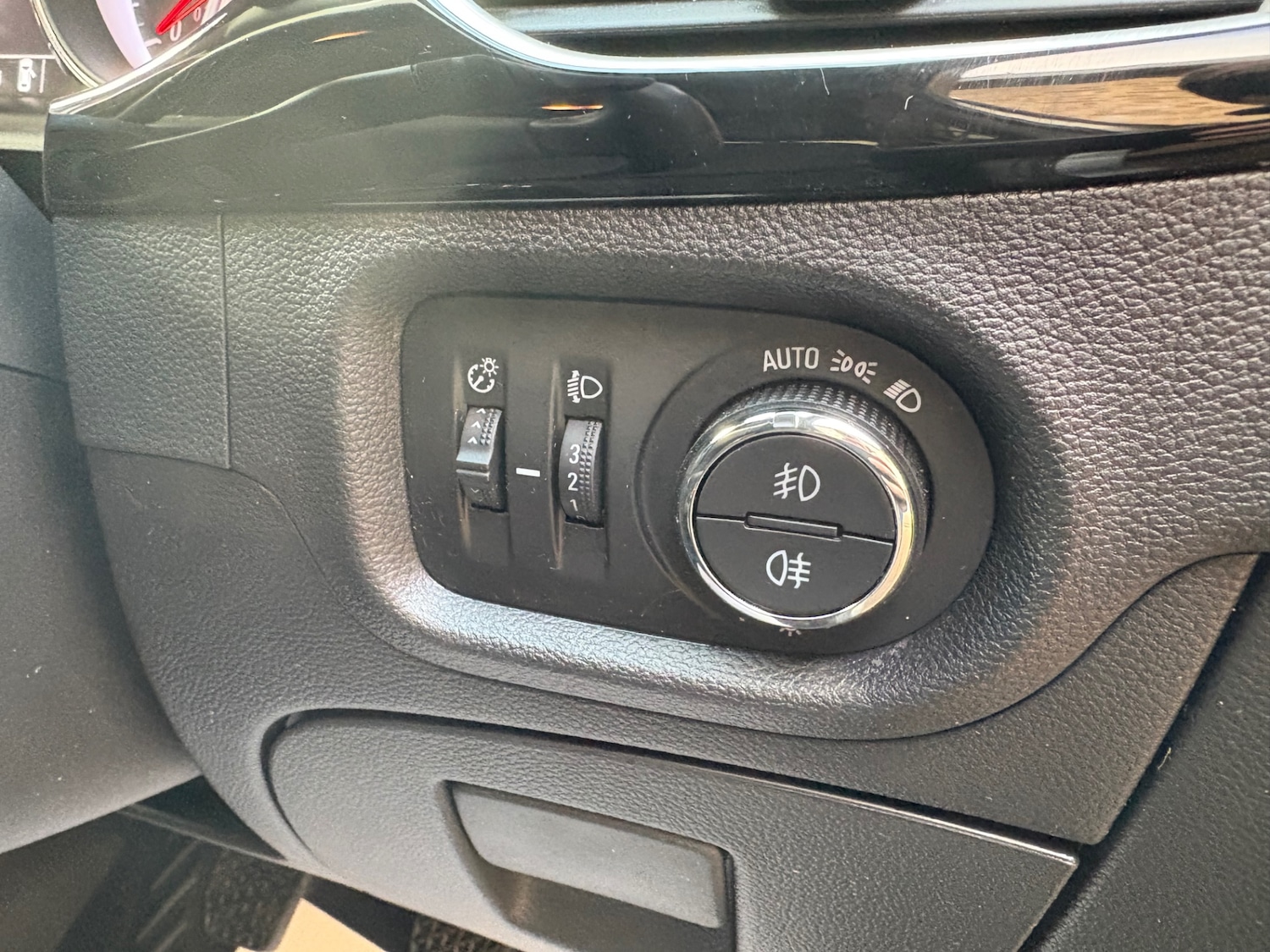 Used Vauxhall Astra 2018 for sale - 76682671: Photo 16