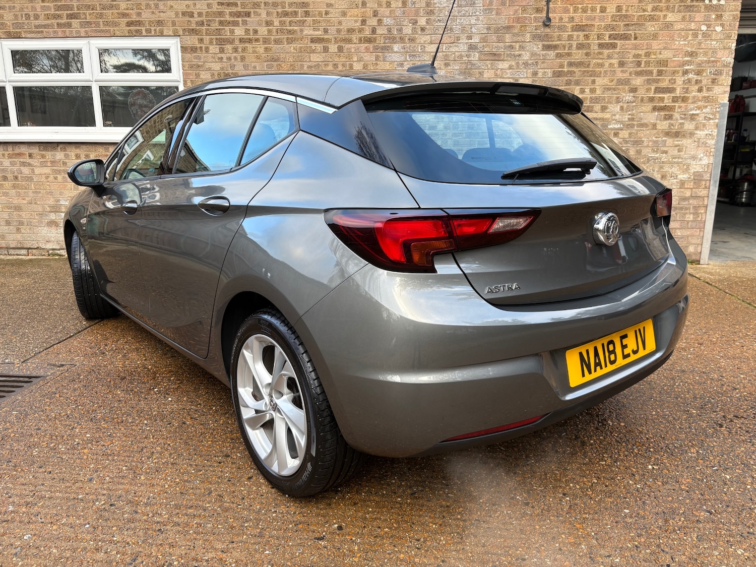 Used Vauxhall Astra 2018 for sale - 76682671: Photo 3