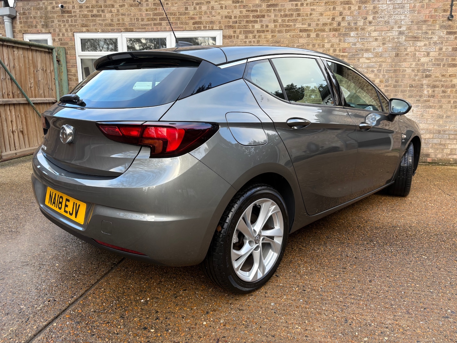 Used Vauxhall Astra 2018 for sale - 76682671: Photo 4