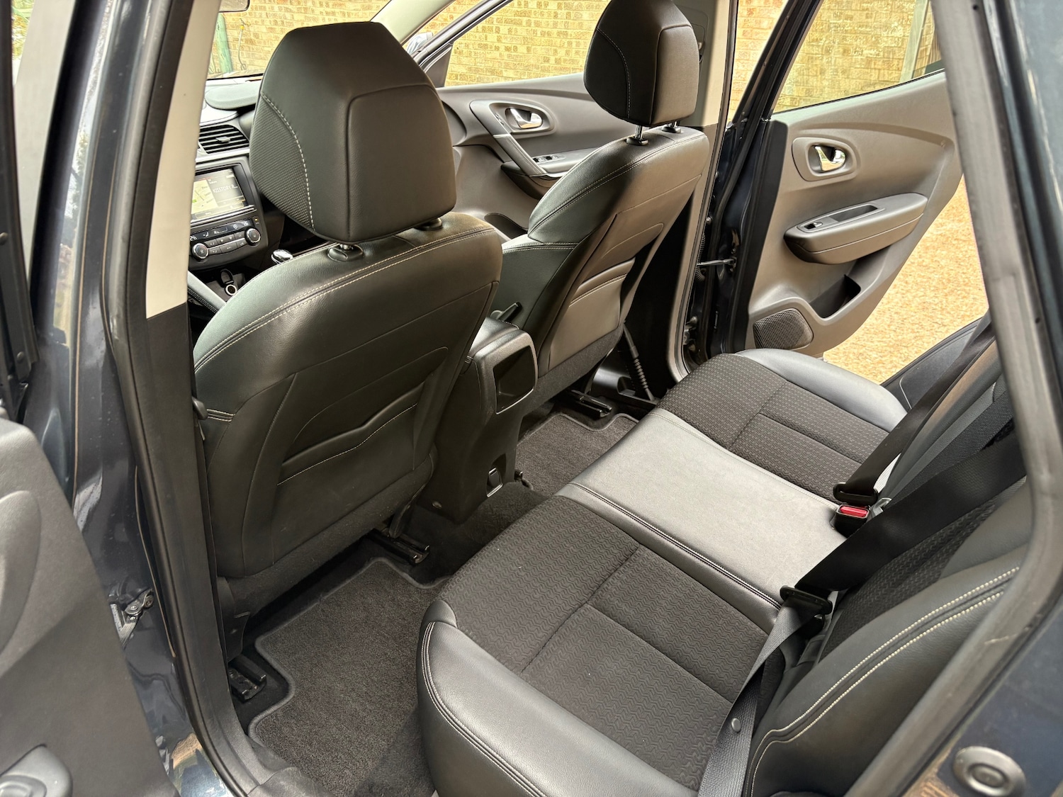 Used Renault Kadjar 2015 for sale - 76397268: Photo 11