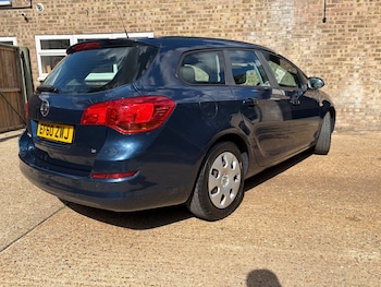 Used Vauxhall Astra 2011 for sale - 79498874: Photo