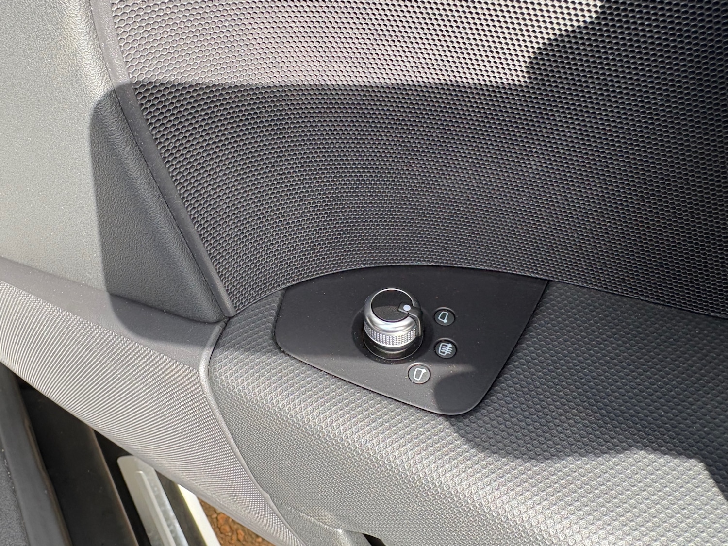 Used Audi TT 2011 for sale - 78018651: Photo 16