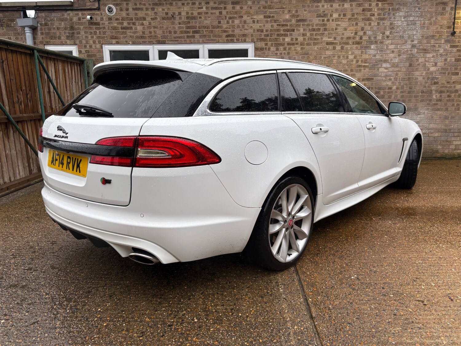 Used Jaguar XF 2014 for sale - 77476679: Photo 4