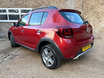 Used Dacia Sandero Stepway 2018 for sale - 78564731: Photo