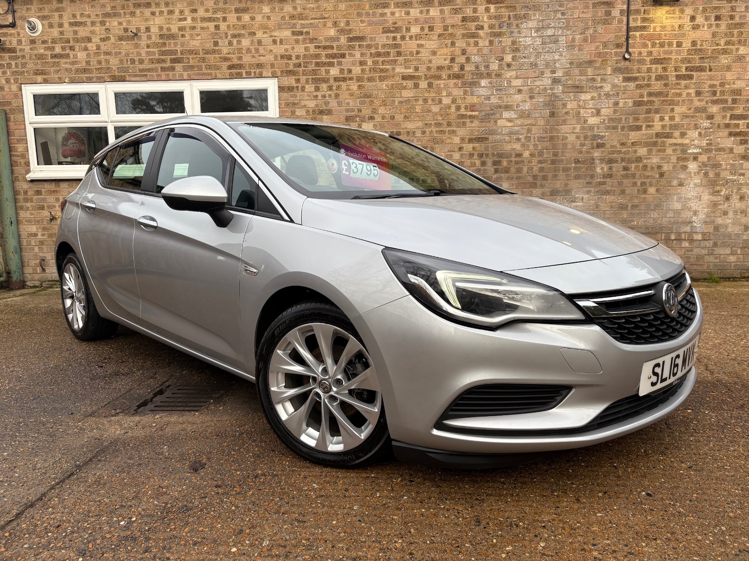 Used Vauxhall Astra 2016 for sale - 77196670: Photo 1