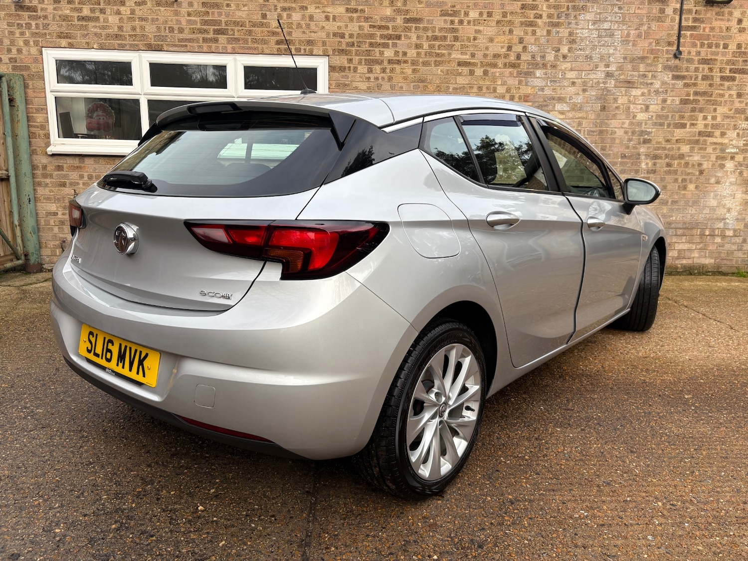 Used Vauxhall Astra 2016 for sale - 77196670: Photo 3