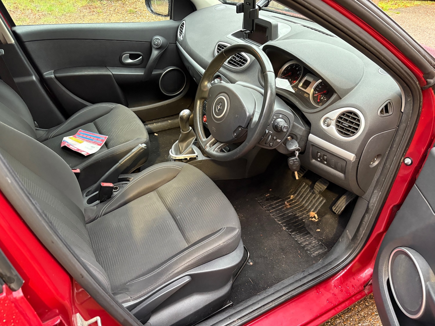 Used Renault Clio 2010 for sale - 77014053: Photo 5