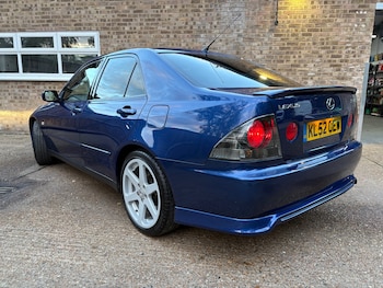 Used Lexus IS 2002 for sale - 76397242: Photo