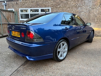 Used Lexus IS 2002 for sale - 76397242: Photo