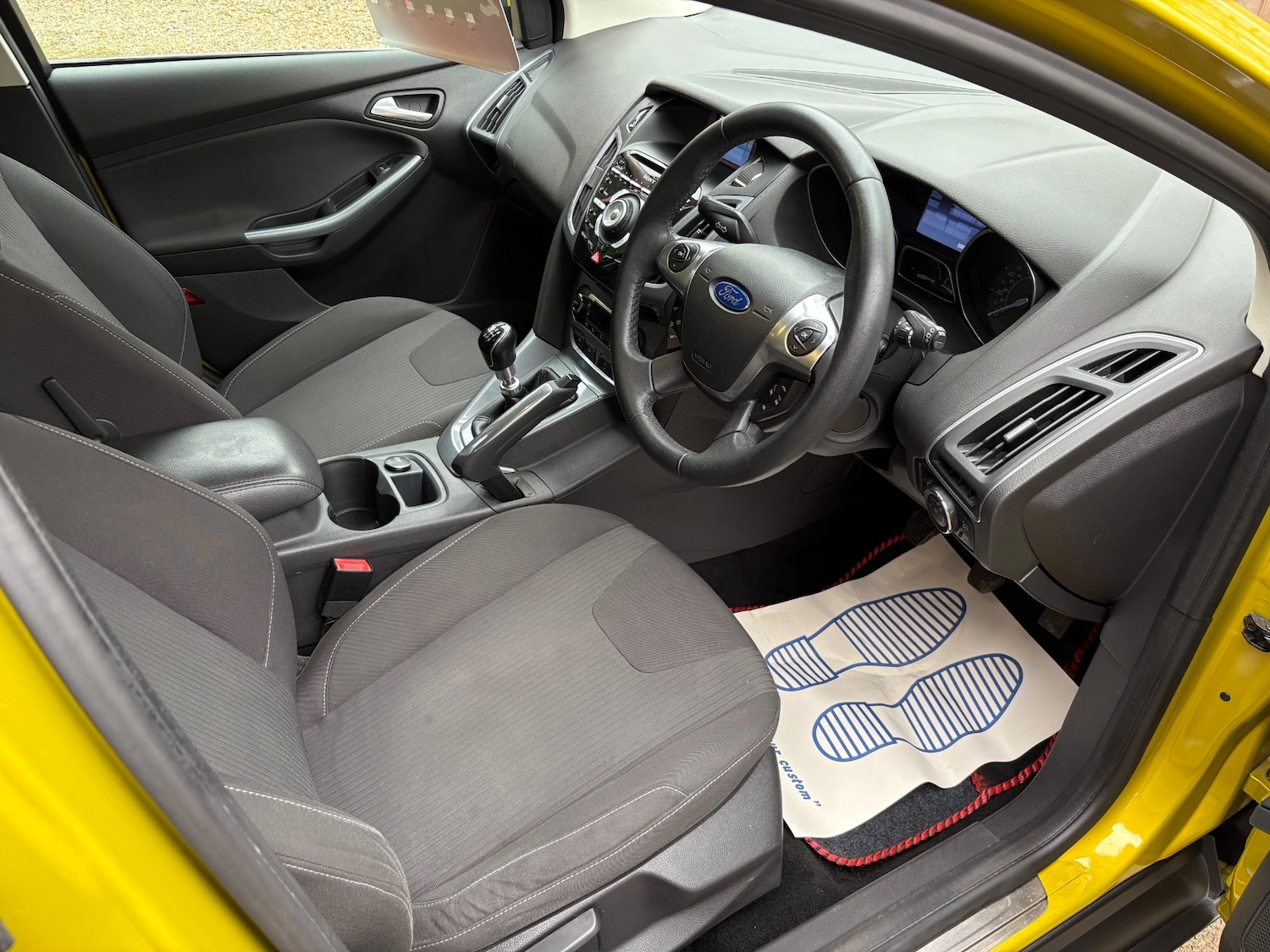 Used Ford Focus 2011 for sale - 78005608: Photo 9