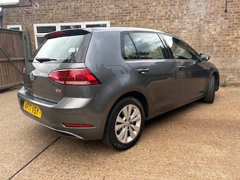 Used Volkswagen Golf 2017 for sale - 79650099: Photo