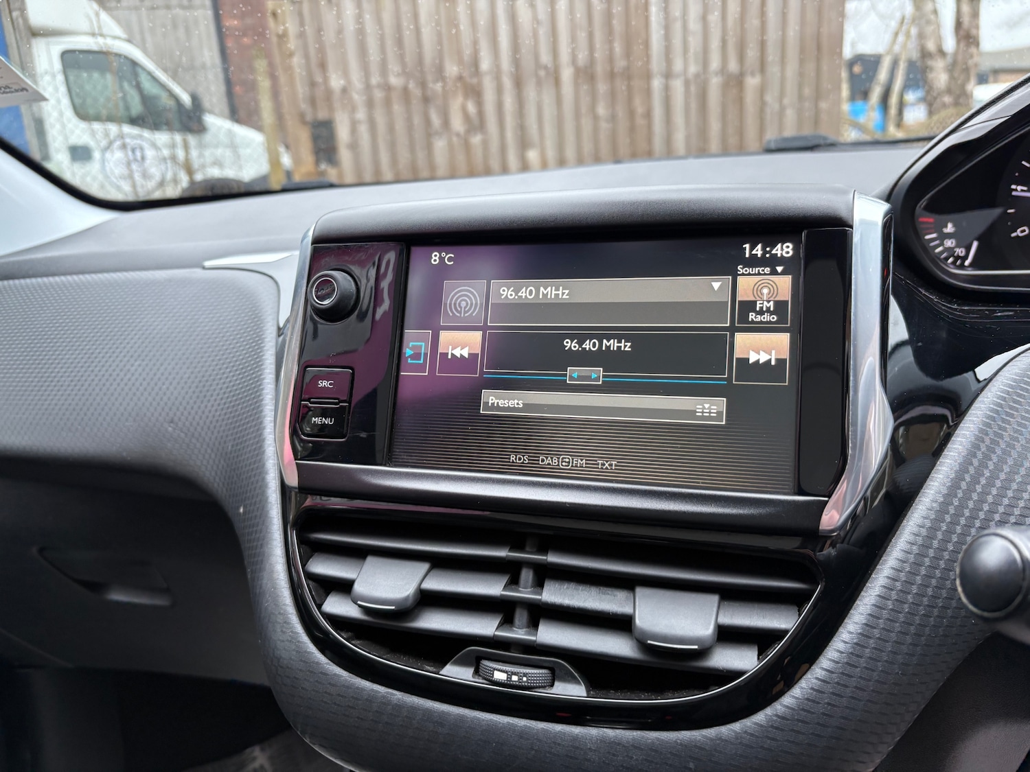 Used Peugeot 2008 2016 for sale - 77781920: Photo 14