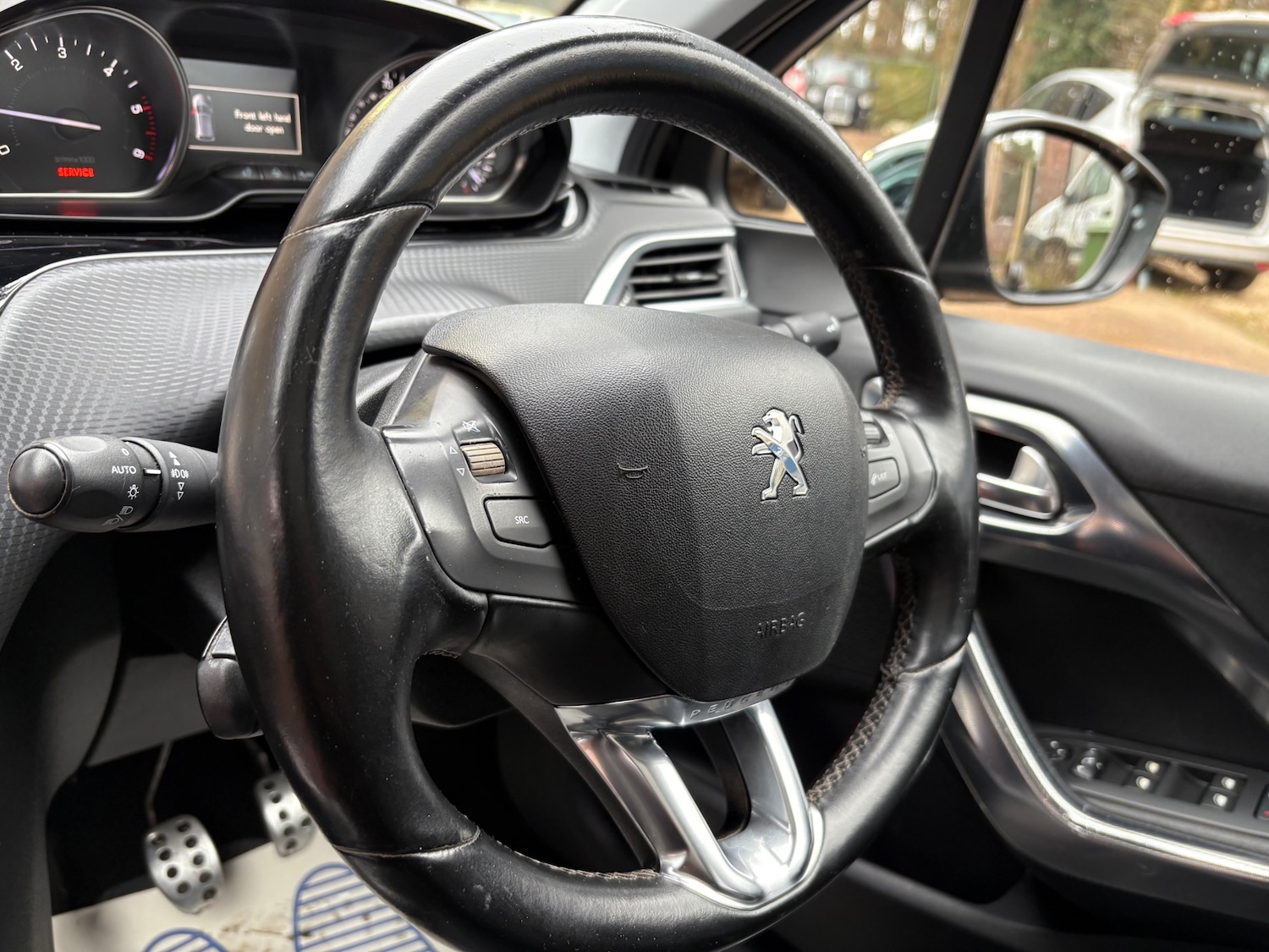 Used Peugeot 2008 2016 for sale - 77781920: Photo 20