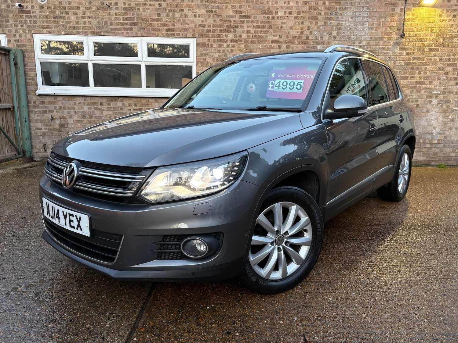 Used Volkswagen Tiguan 2014 for sale - 76656494: Photo 2