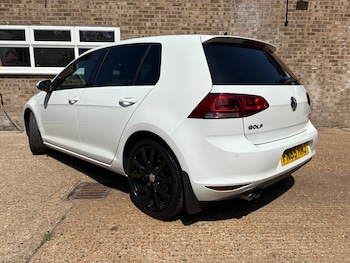 Used Volkswagen Golf 2015 for sale - 78998117: Photo