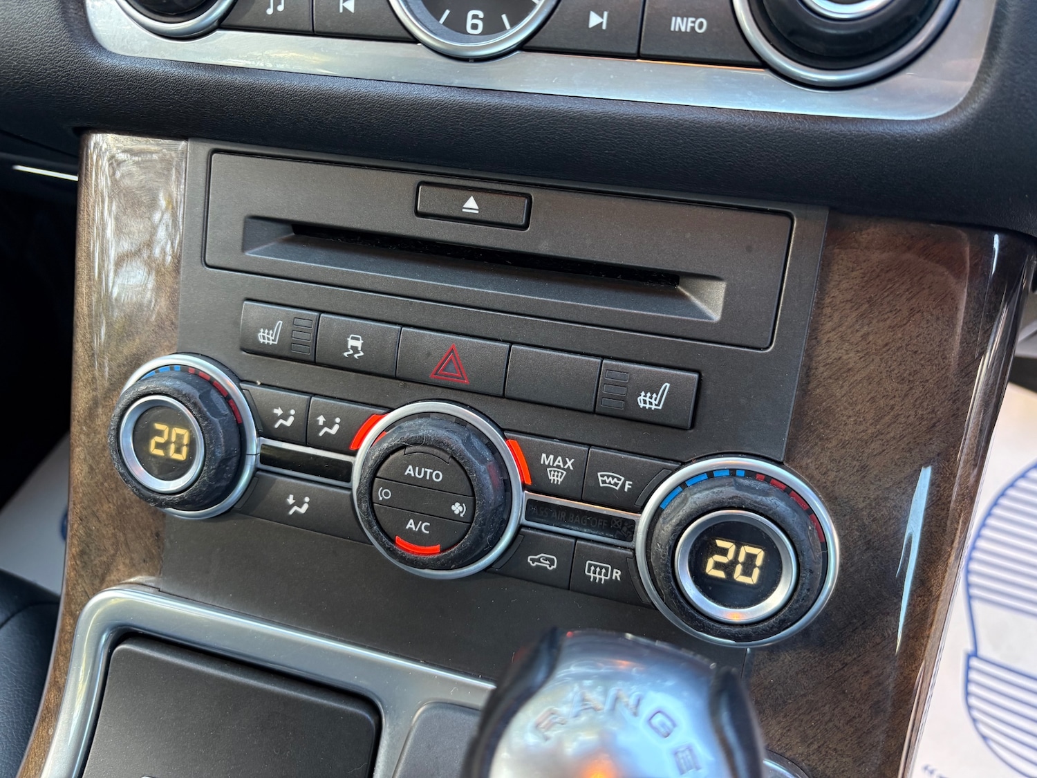 Used Land Rover Range Rover Sport 2010 for sale - 78149710: Photo 16