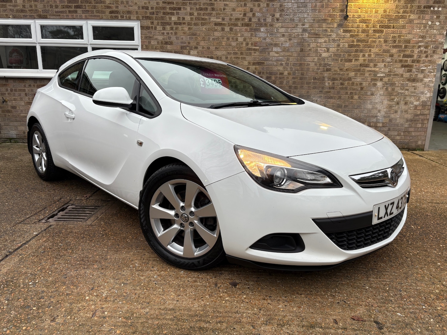 Used Vauxhall Astra GTC 2017 for sale - 77052305: Photo 1