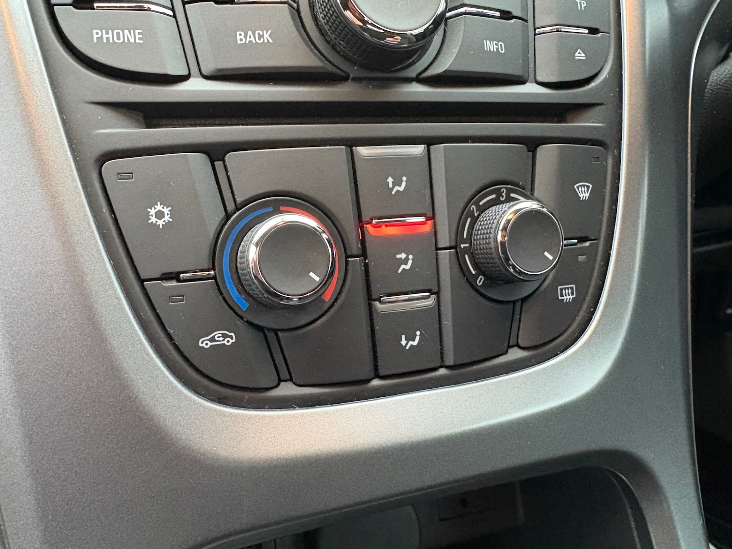 Used Vauxhall Astra GTC 2017 for sale - 77052305: Photo 15