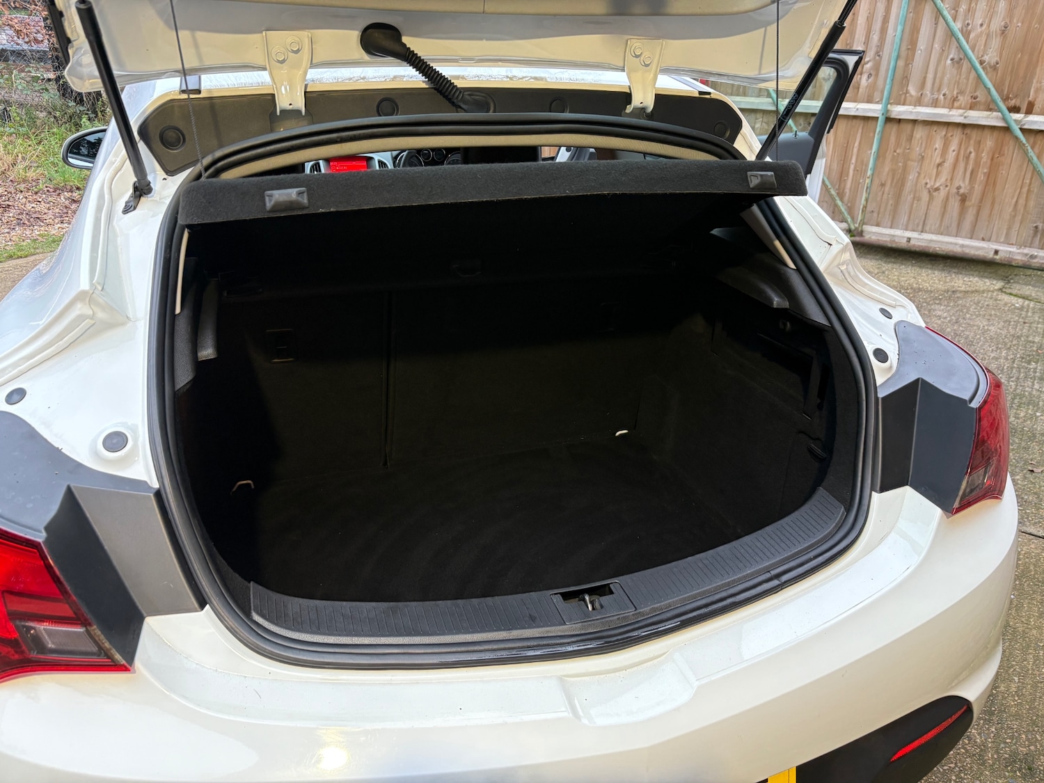 Used Vauxhall Astra GTC 2017 for sale - 77052305: Photo 18