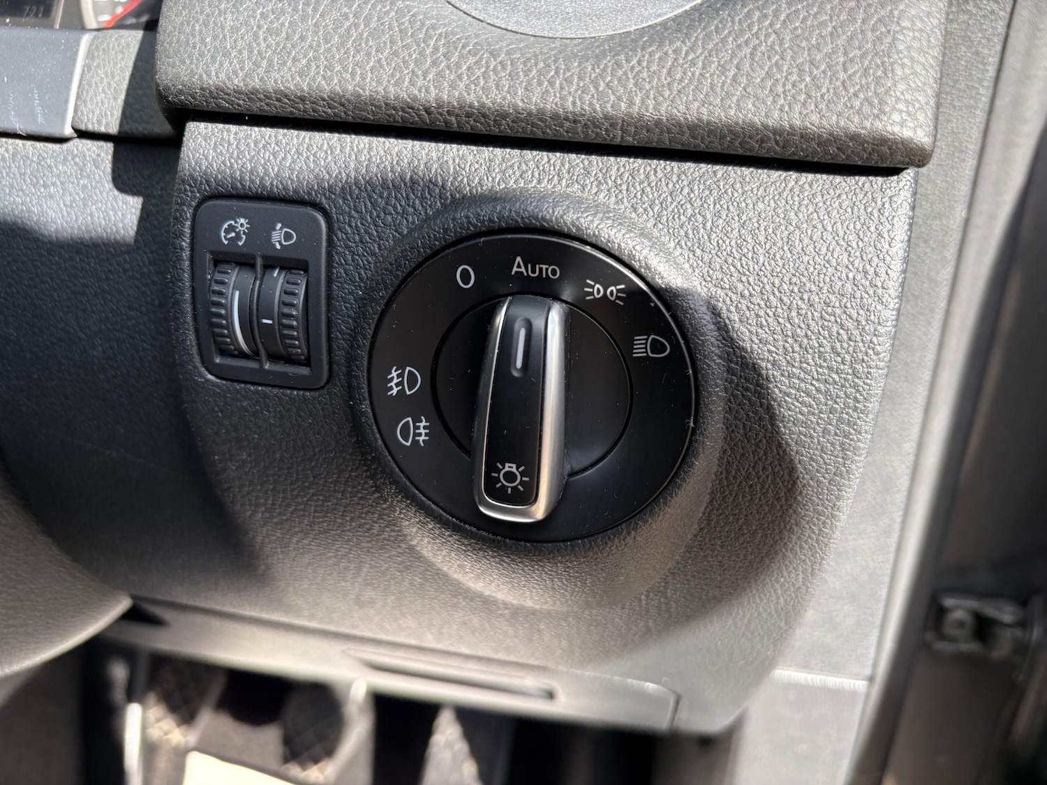 Used Volkswagen Tiguan 2015 for sale - 77837231: Photo 18