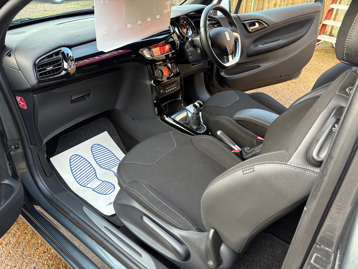 Used Citroen DS3 2013 for sale - 76854873: Photo 9