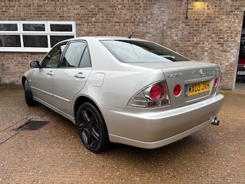 Used Lexus IS 2003 for sale - 77781530: Photo