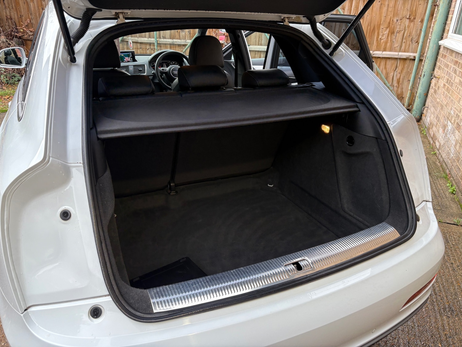 Used Audi Q3 2013 for sale - 76554392: Photo 21