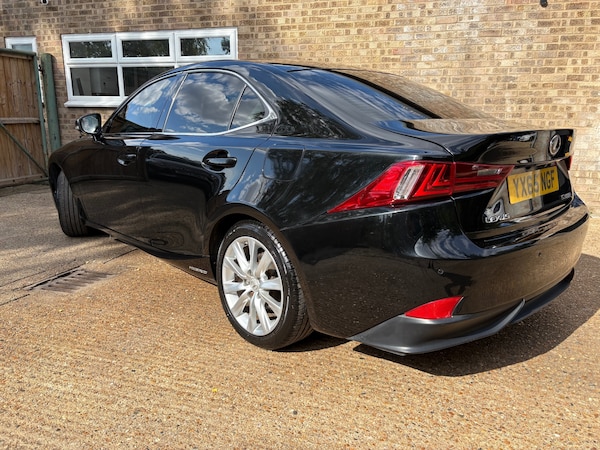 Used Lexus IS 2015 for sale - 75208243: Photo 3