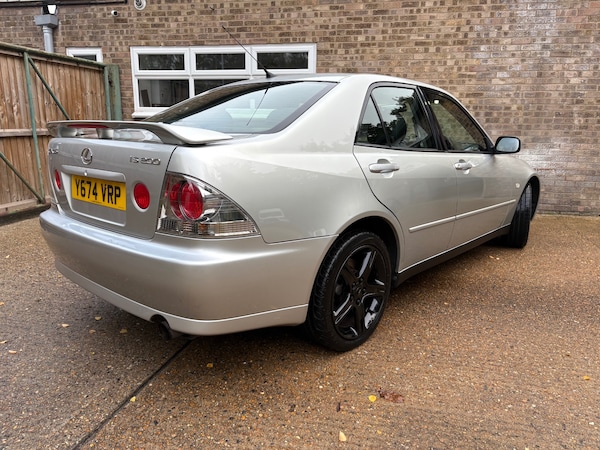 Used Lexus IS 2001 for sale - 76293374: Photo 3