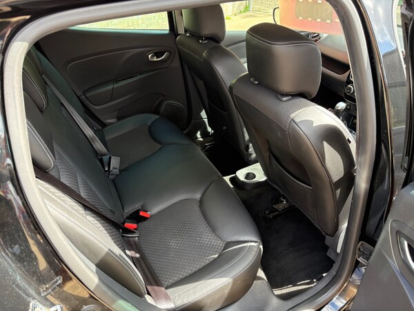 Used Renault Clio 2019 for sale - 75714152: Photo 11