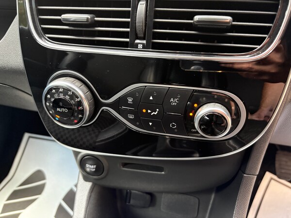Used Renault Clio 2019 for sale - 75714152: Photo 14